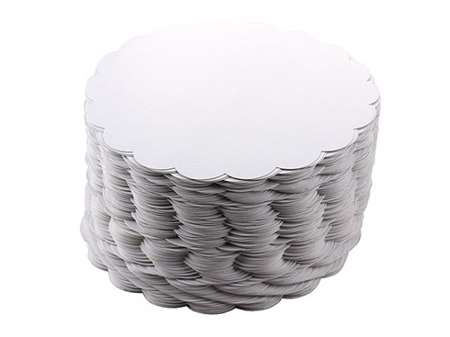 Image de Ronds blanc festonnés en carton 27cm